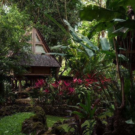 Roots Tree House Villa Uluwatu Exteriör bild